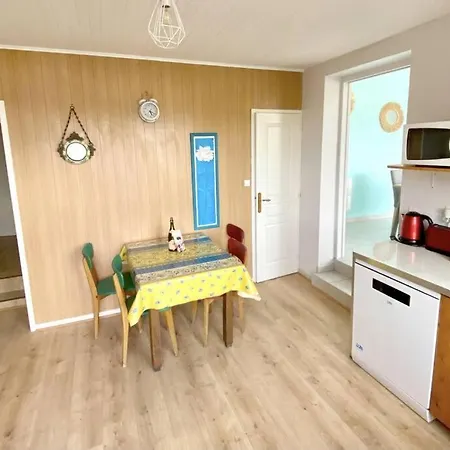 - Maison Avec Vue * Locquenole